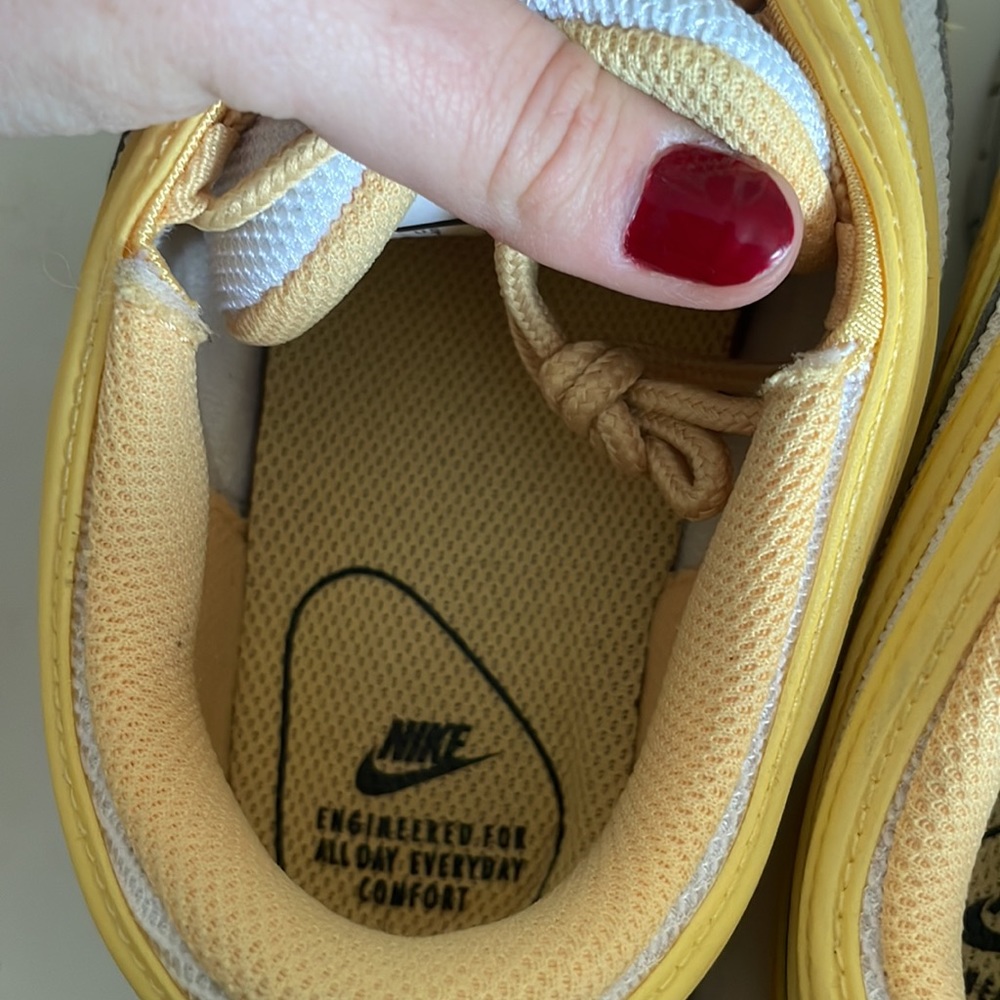 Nike Women’s Air Max 97 Sneakers in Yellow and White - Picture 5 of 7